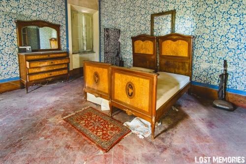 villa abbandonata toscana (4)